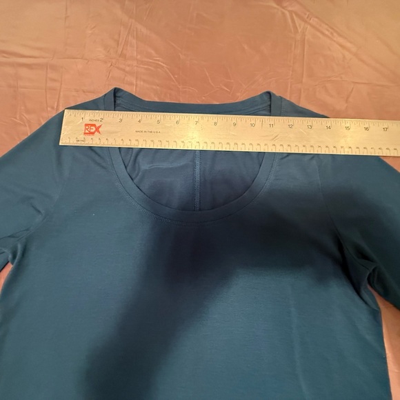 NWOT Athleta Blue/Green Teal Long Sleeve Activewear Tee Size XXS - Picture 7 of 8